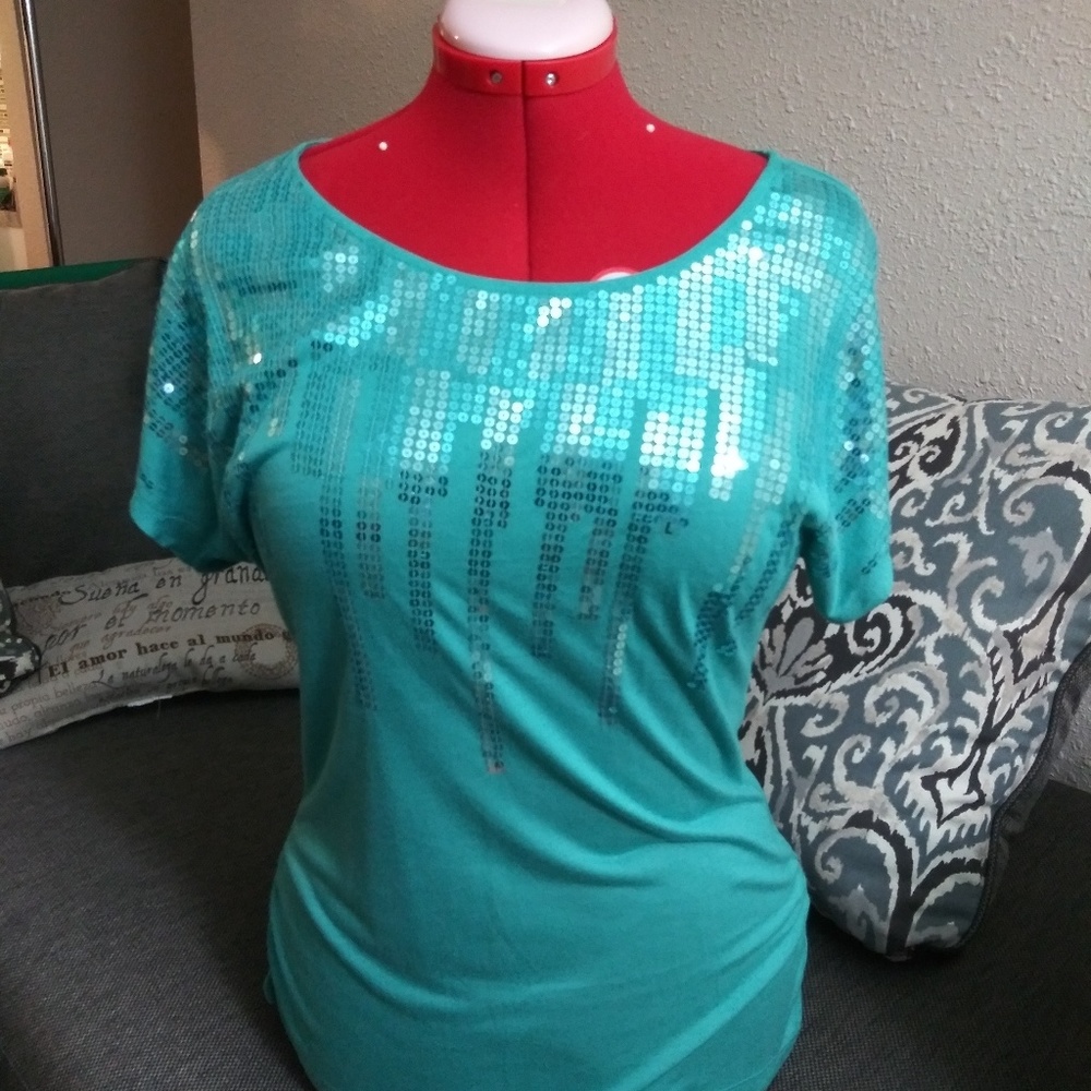 APT.9 Top